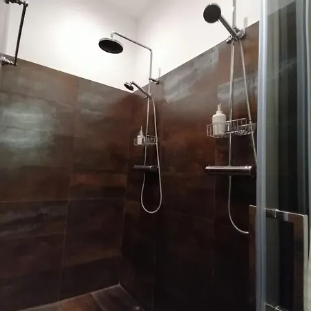 Beautiful Basement-tony Appartment-in The Heart Of *